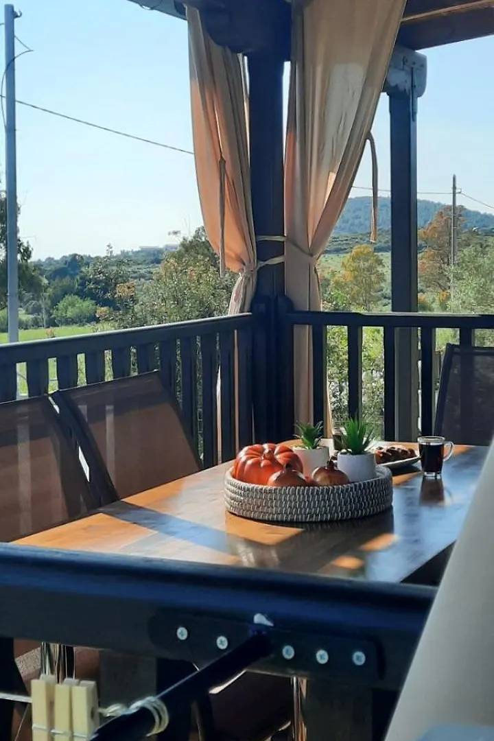 Bs Village Green Μεταμόρφωση 0*,  Ελλάδα